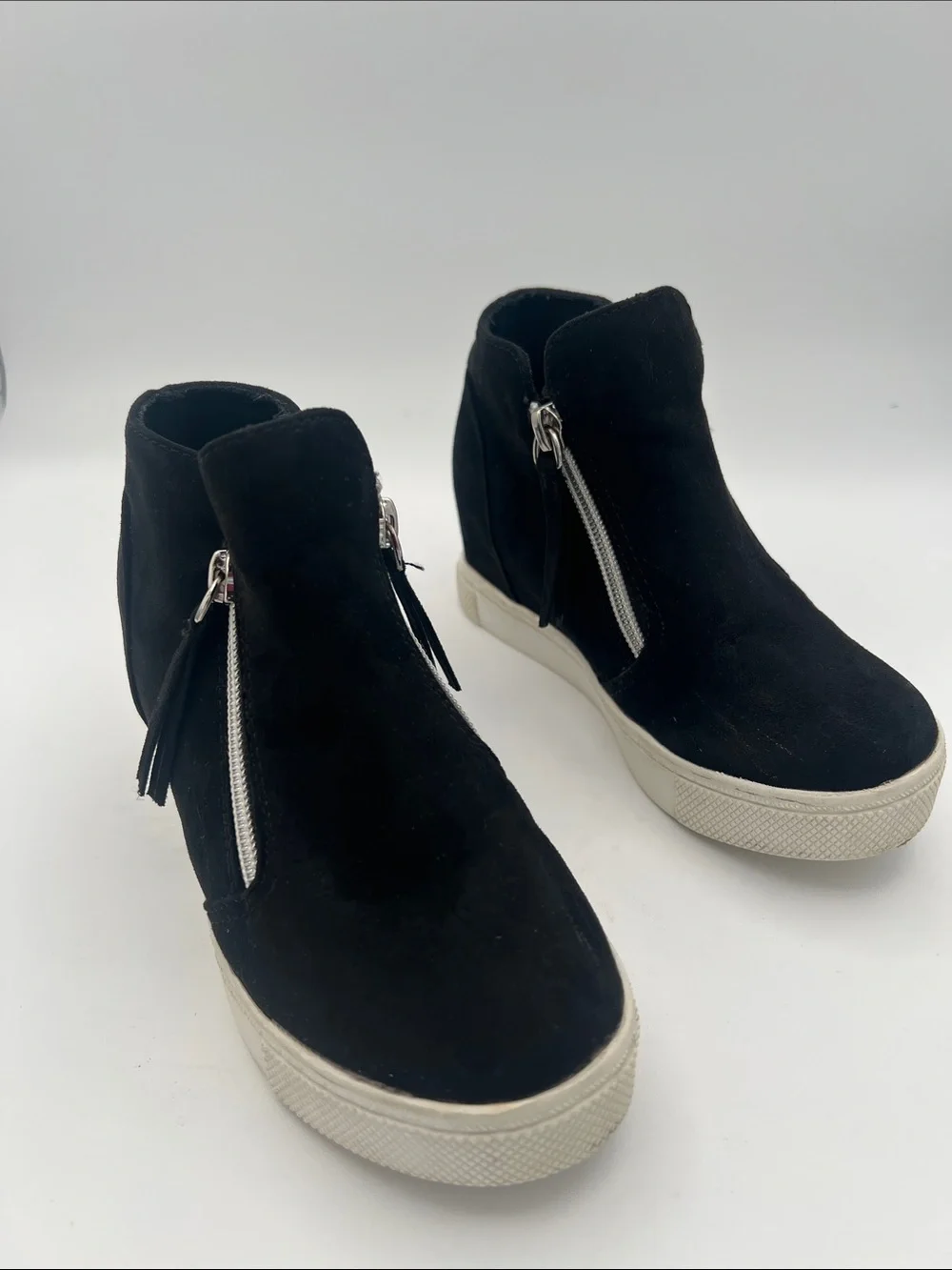 Steve Madden JCaliber Girls Size 13M Black Hidden Wedge High Top Sneakers sporty